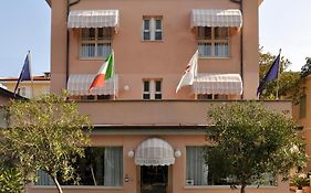 Florentia Lido Di Camaiore 3*